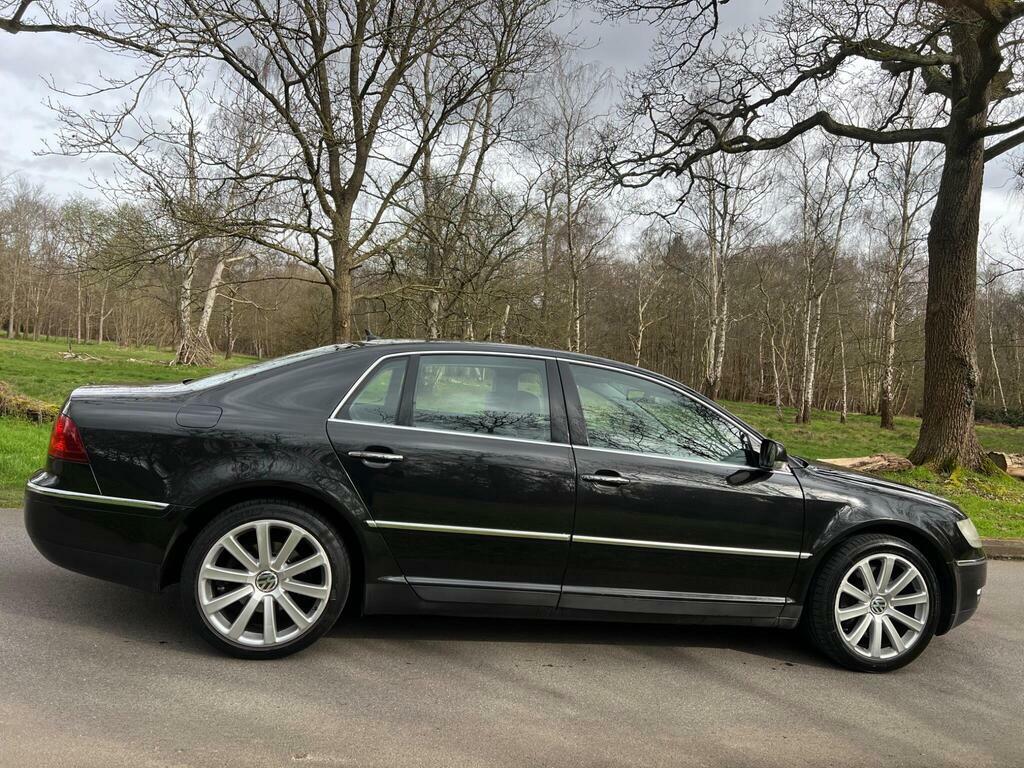 Volkswagen Phaeton  Black #6