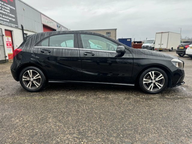 Mercedes-Benz A Class 1.5 A180d Se Hatchback Euro 6 S YK65WVT Black #4