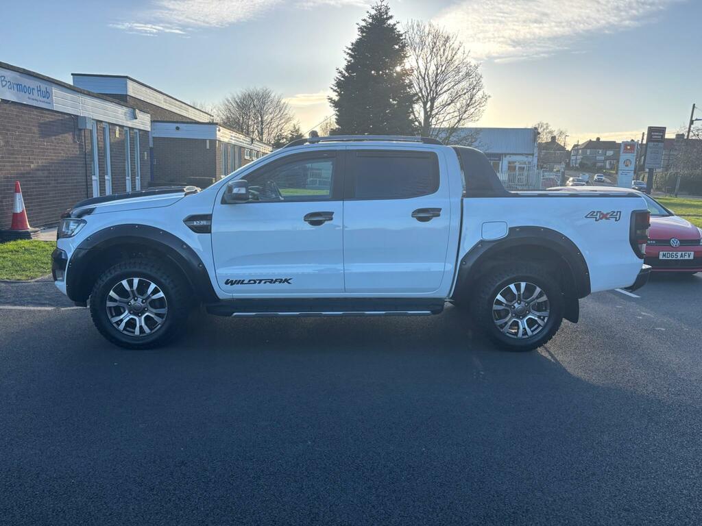 Ford Ranger 3.2 Tdci Wildtrak Pickup Double Cab Aut WM18CSV White #4