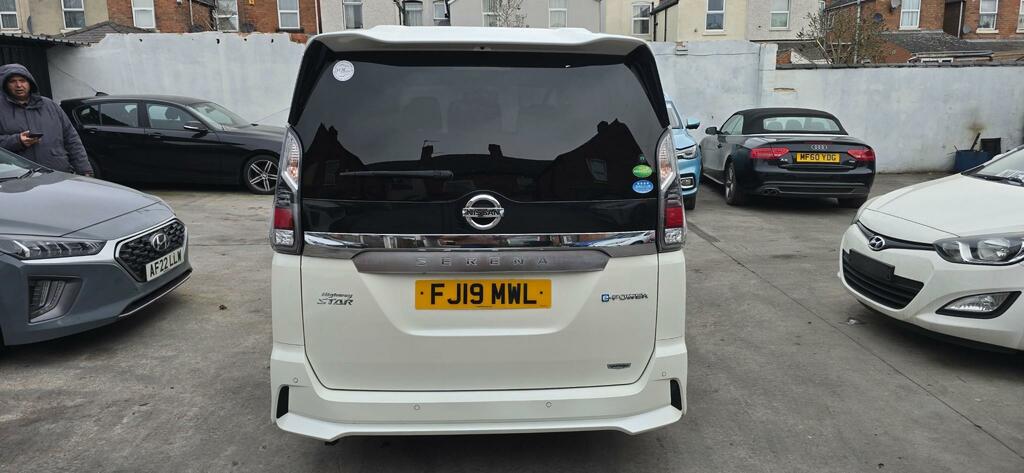 Nissan Serena Hybrid E Power White #6