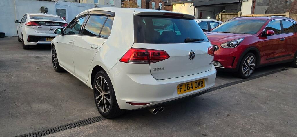 Volkswagen Golf Tsi FJ64OMR White #5