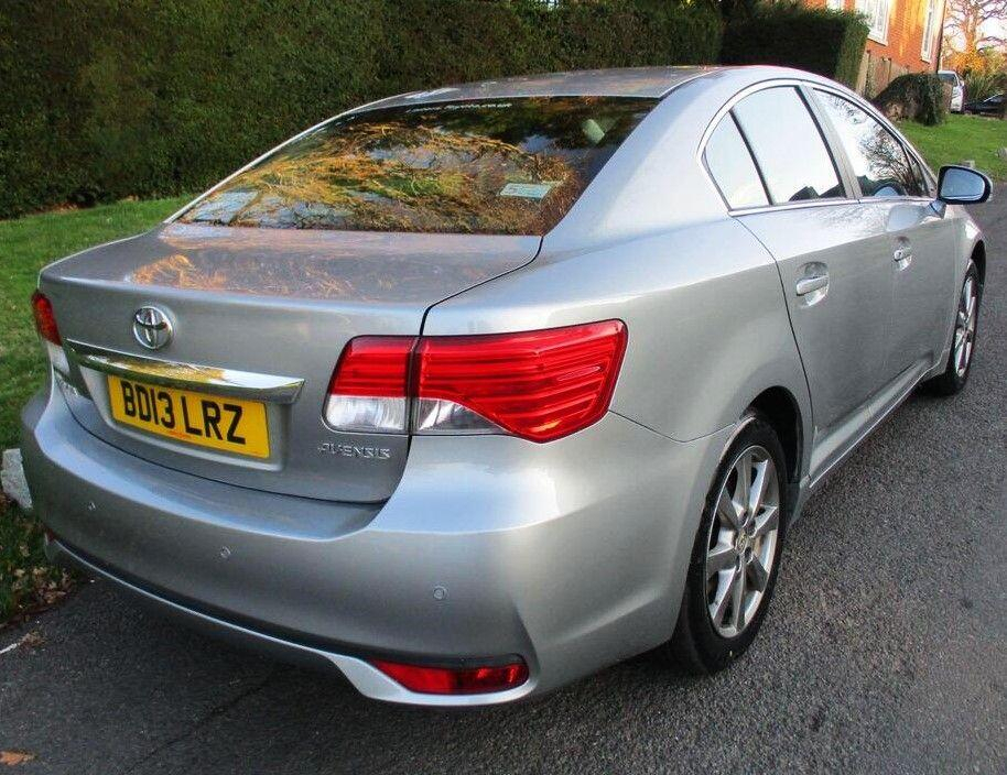 Toyota Avensis 1.8 V-matic Icon Plus Multidrive S Euro 5 Grey #5