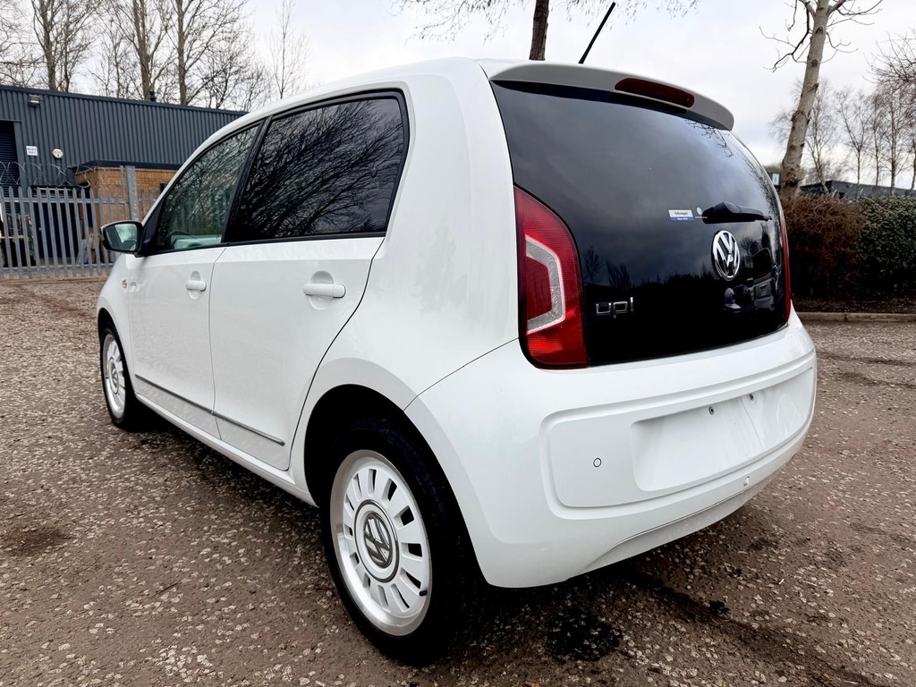 Volkswagen Up Fresh Import 1.0 White Edition Hatchback  White #4