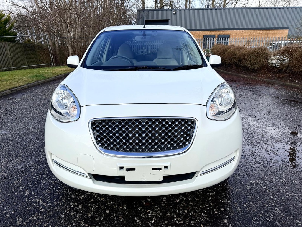 Nissan Micra March Bolero Autech 1.2 Hatch White #2