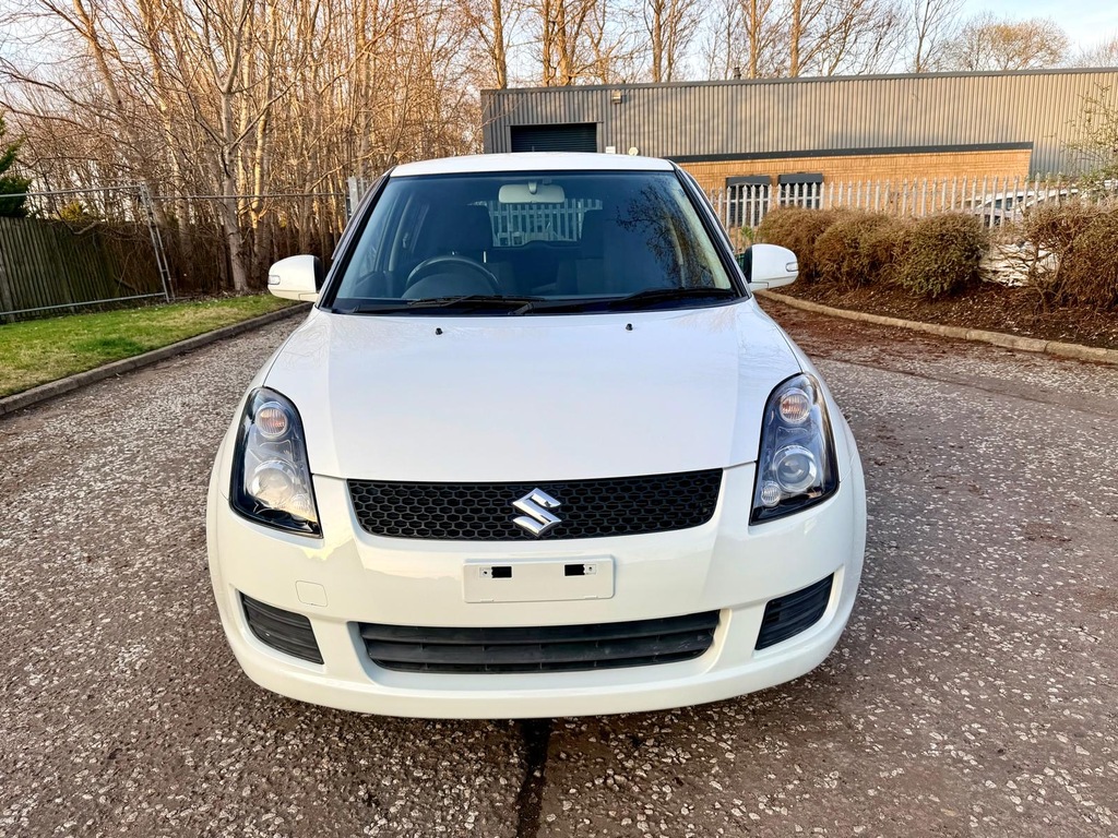 Suzuki Swift 1.2 Hatchback 4 B Grade Reverse C White #2