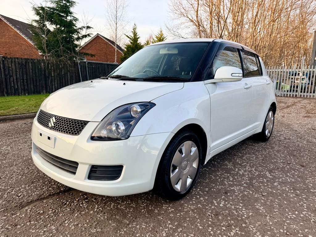 Suzuki Swift 1.2 Hatchback 4 B Grade Reverse C White #3
