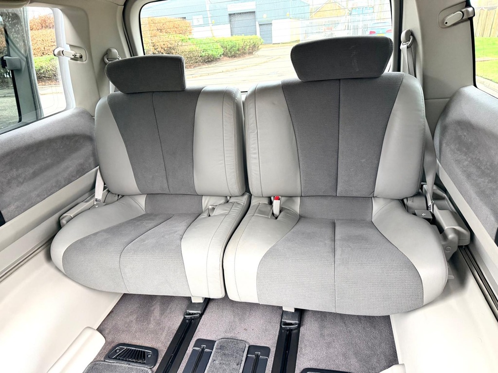 Nissan Elgrand Highway Star Blue #18
