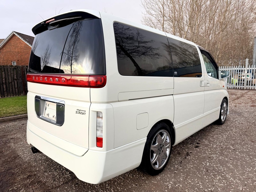 Nissan Elgrand Highway Star Blue #6