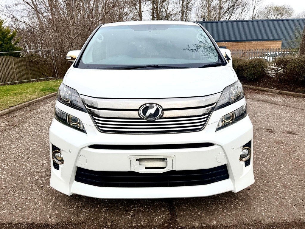 Toyota Vellfire Fresh Import Golden Eye 11 3.5 V6 7 Seats Mpv White #2