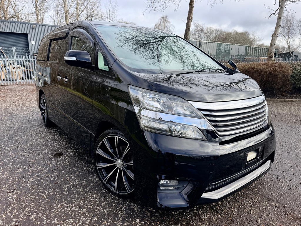 Toyota Vellfire Fresh Import Z Platinum 3.5 V6 7 Seats Mpv Cr Black