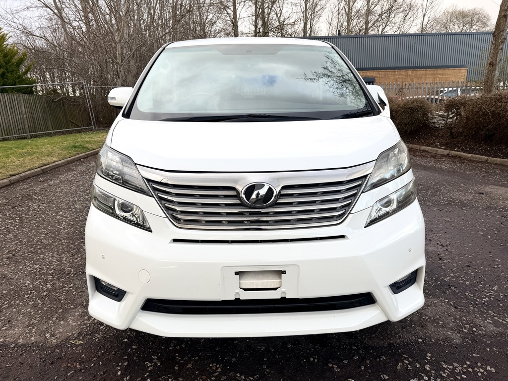 Toyota Vellfire Fresh Import Z Platinum 2 2.4 7 Seats Mpv Pet   #2