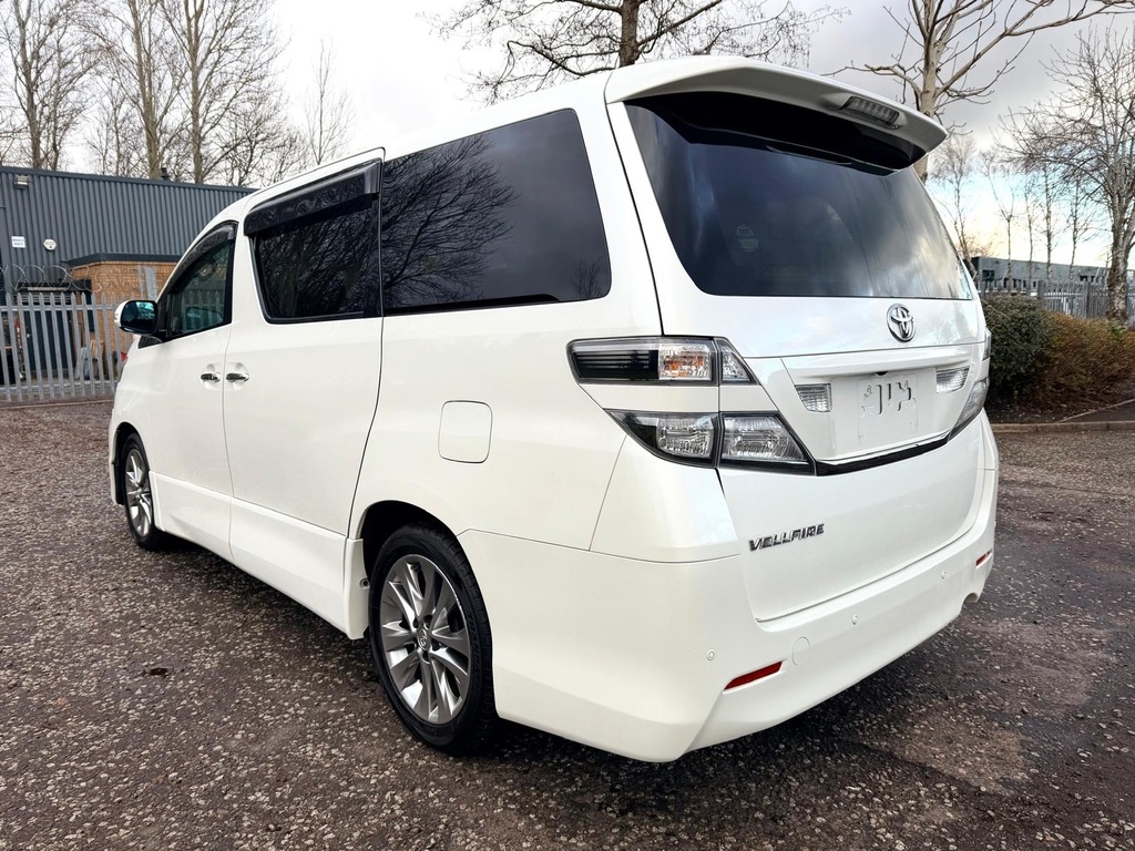 Toyota Vellfire Fresh Import Z Platinum 2 2.4 7 Seats Mpv Pet   #4