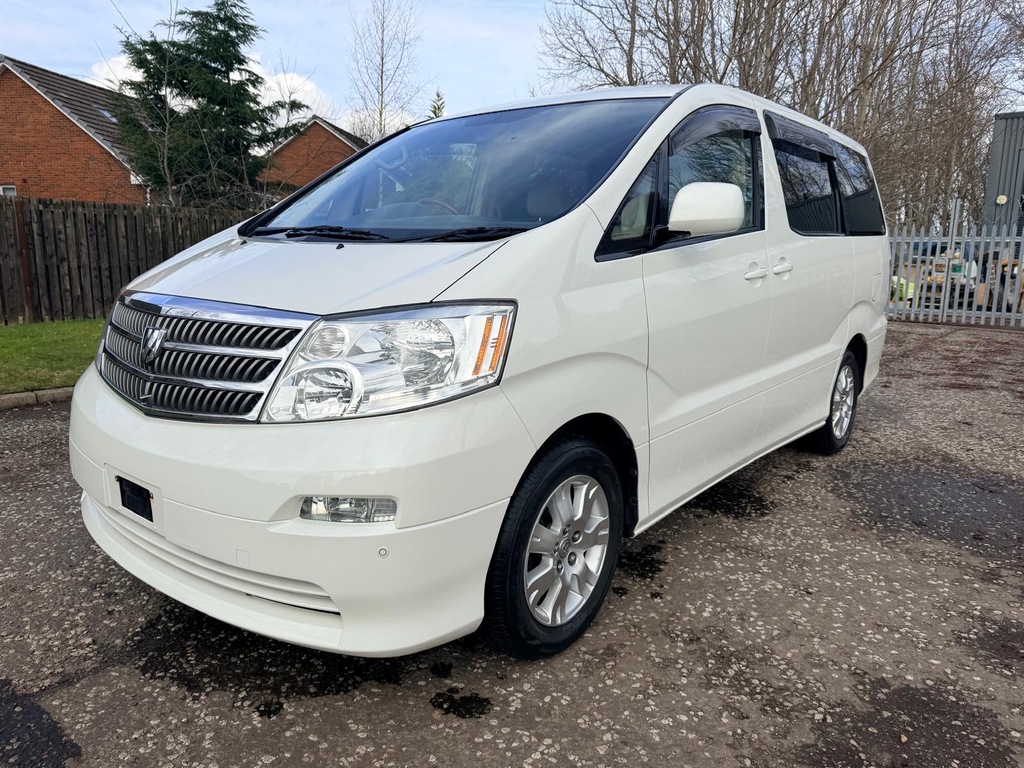 Toyota Alphard Fresh Import 2.4 8 Seats Mpv 4 B Grade White #3