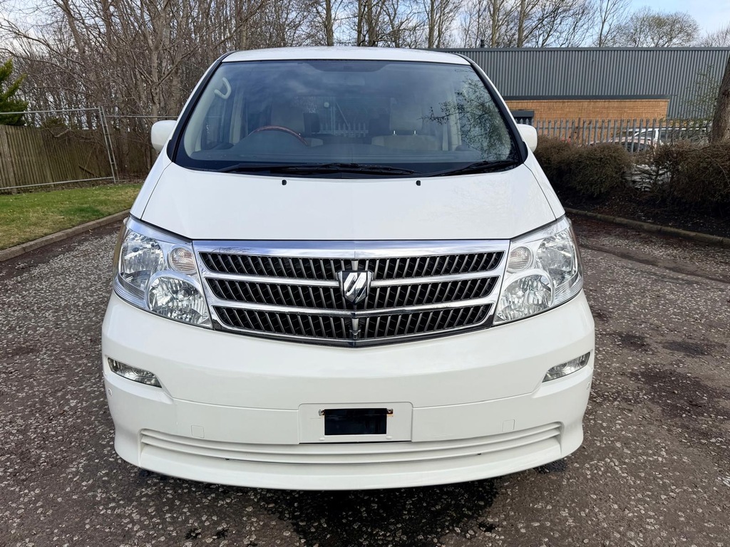 Toyota Alphard Fresh Import 2.4 8 Seats Mpv 4 B Grade White #2