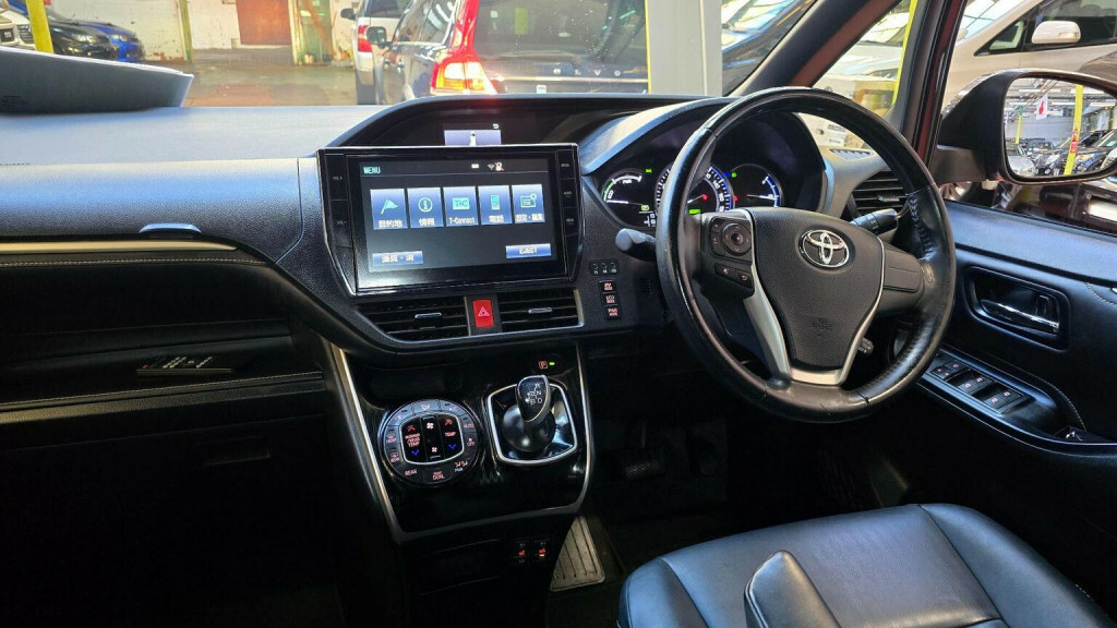Toyota Voxy Hybrid White #46