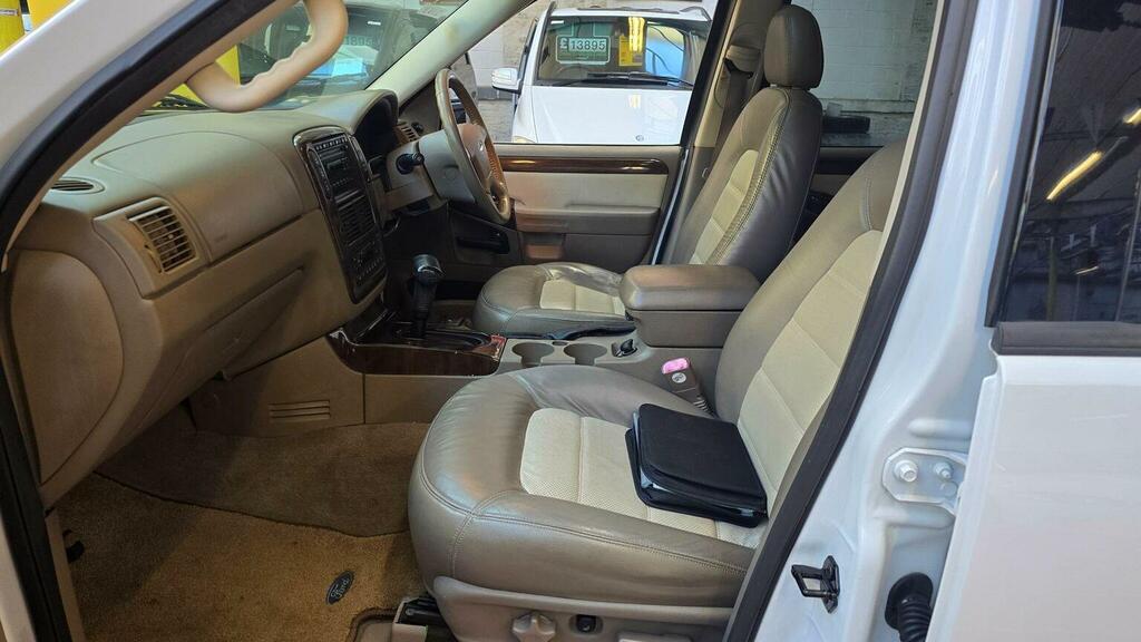 Ford Explorer Suv 4.6 V8 Eddie Bauer Edi 7 Seats 200555 White #4
