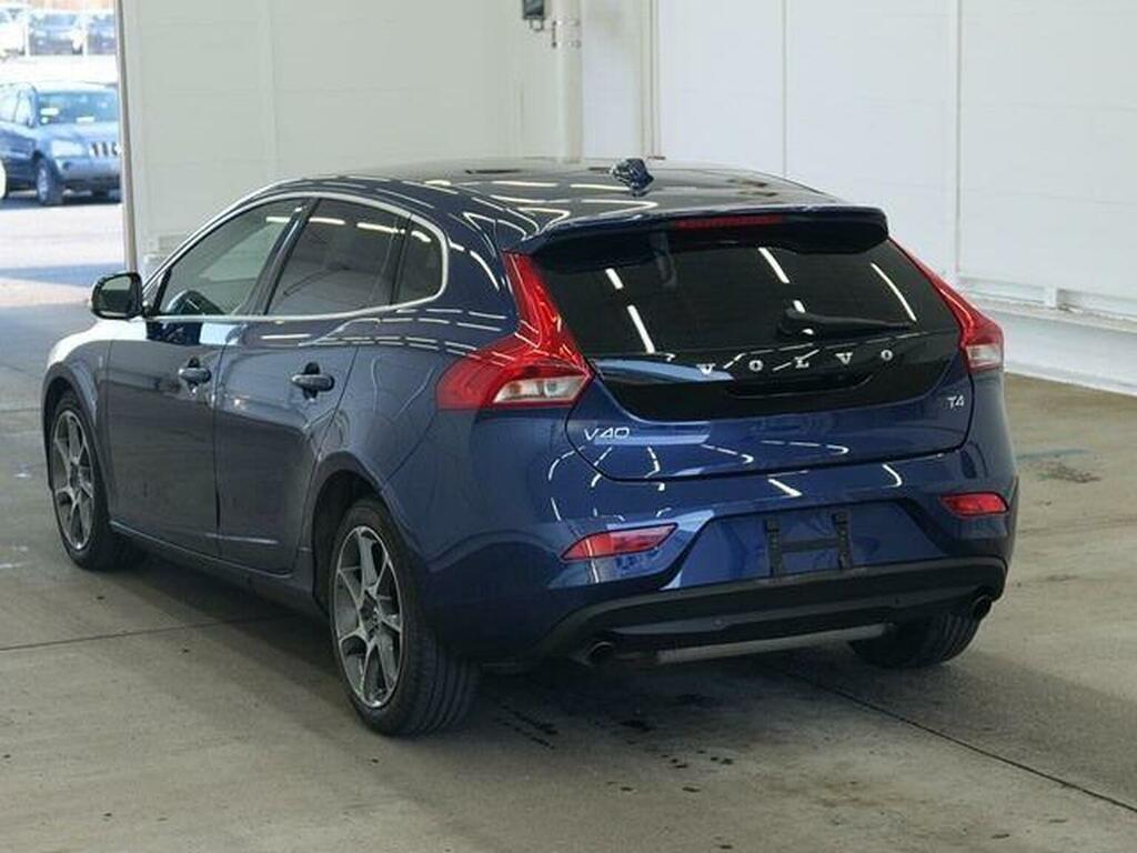 Volvo V40 Hatchback Ocean Race Edition Ulez Free 2015 JCF2563 Blue #2