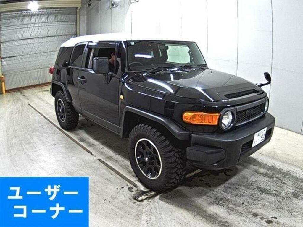 Toyota FJ Cruiser Suv 4.0 Black Colour Pkg 4Wd 201212 Black #2