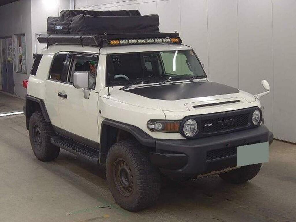Toyota FJ Cruiser Suv 4.0 White 4Wd Ulez Free Oct 2015 Model 20156 White #2