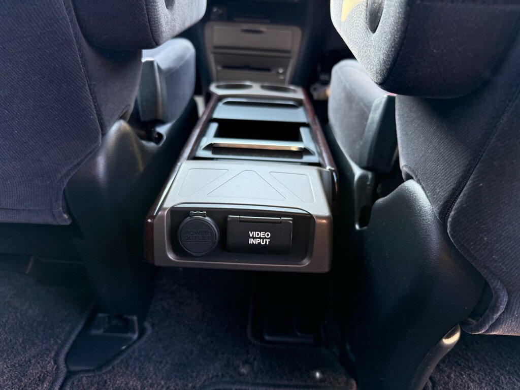 Honda Elysion 2.4 Petrol Black #33