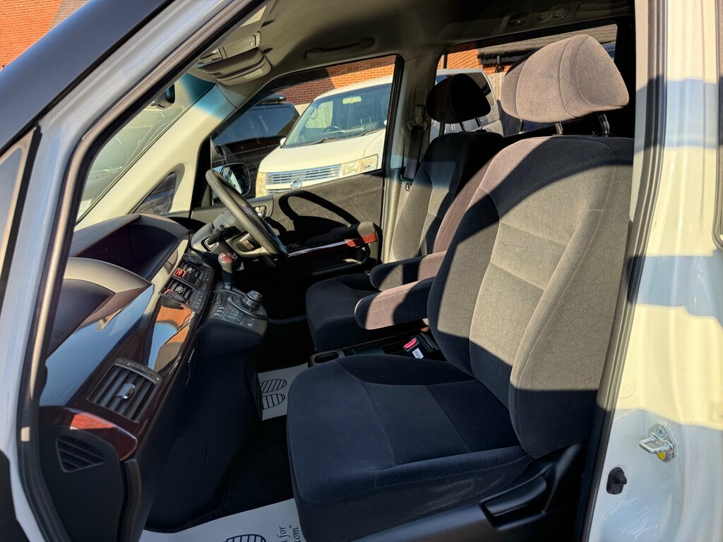 Honda Elysion 2.4 Petrol Black #48