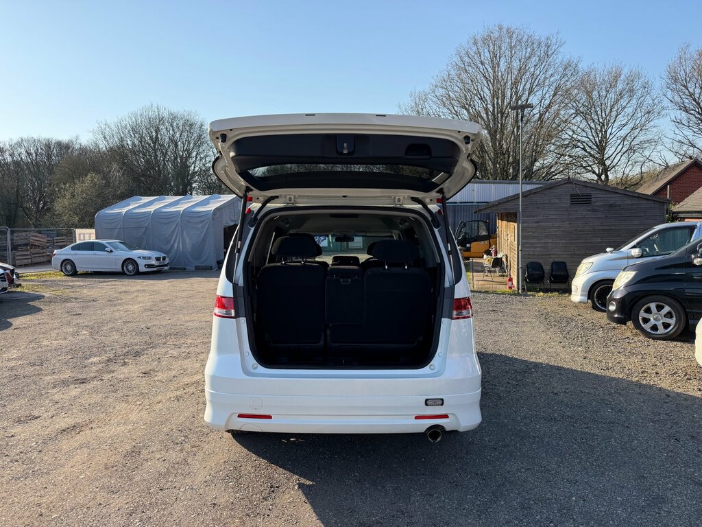 Honda Elysion 2.4 Petrol Black #38