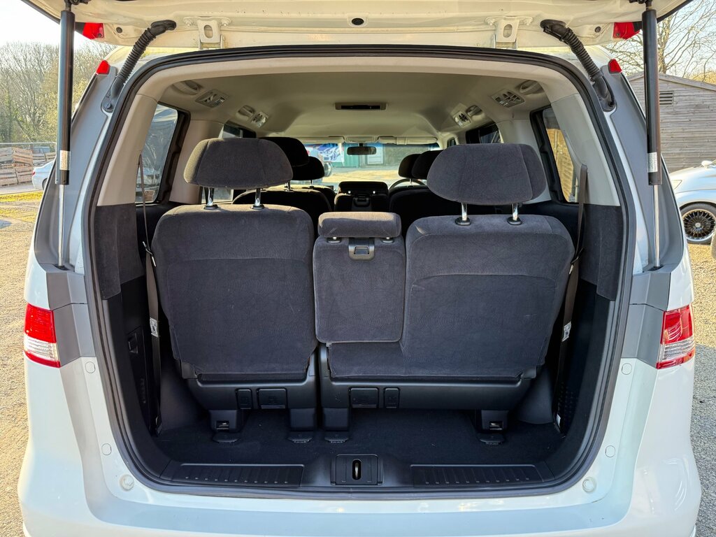 Honda Elysion 2.4 Petrol Black #40