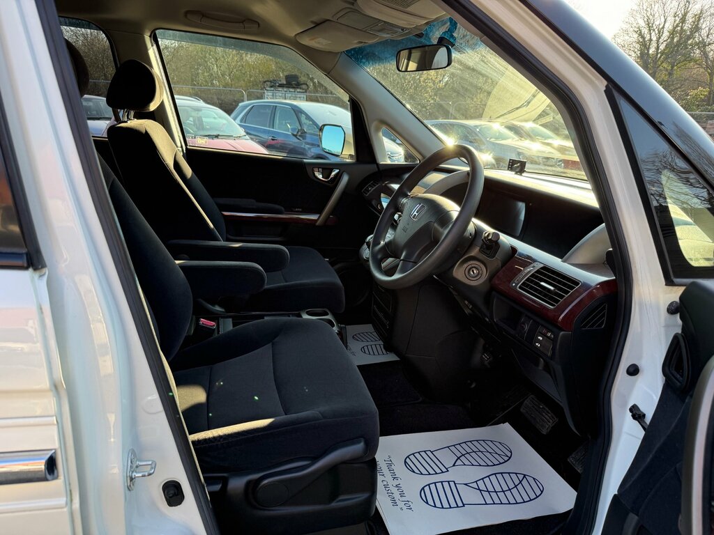 Honda Elysion 2.4 Petrol Black #12