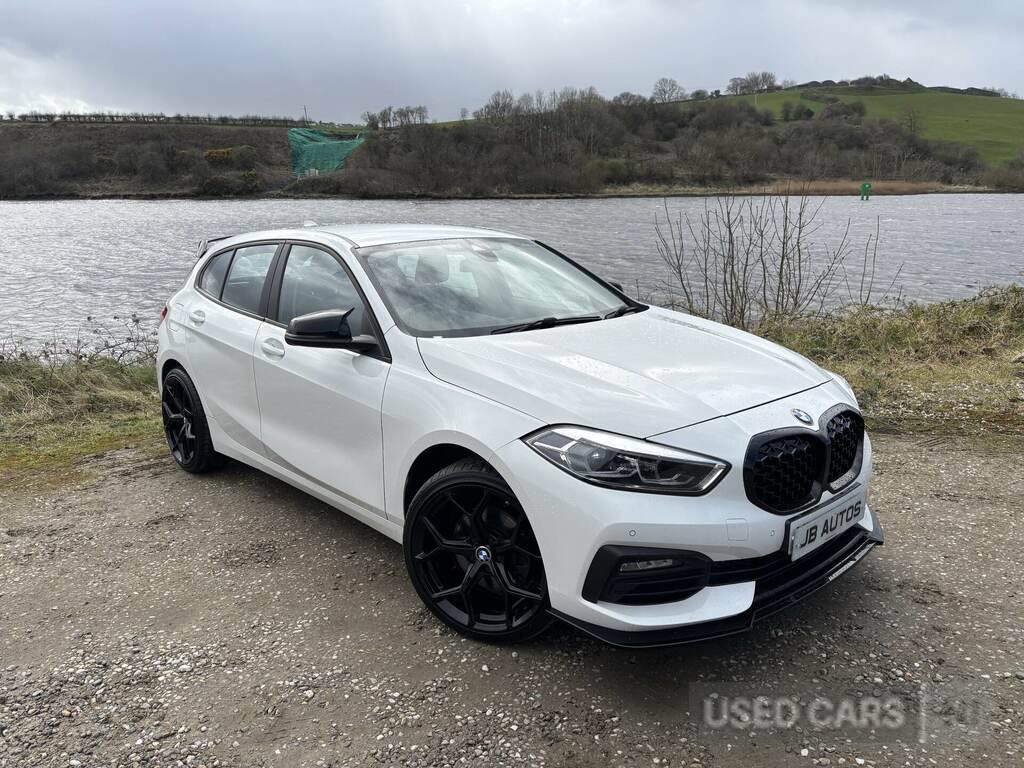BMW 1 Series 116D Se Step White