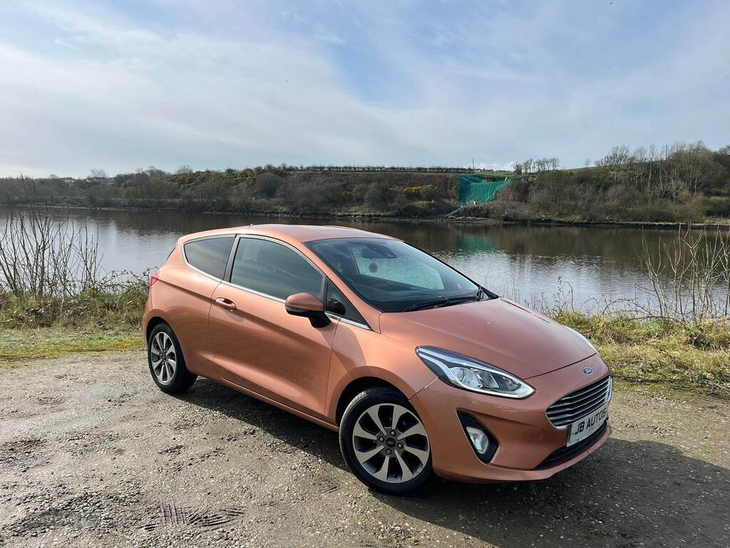 Ford Fiesta 1.1 Zetec Bo Play Brown