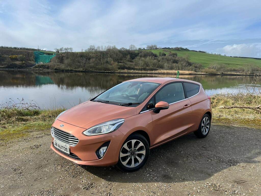 Ford Fiesta 1.1 Zetec Bo Play AU18UCP Brown #2