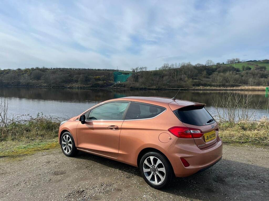 Ford Fiesta 1.1 Zetec Bo Play AU18UCP Brown #4