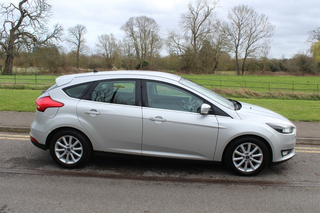 Ford Focus Titanium Silver #5