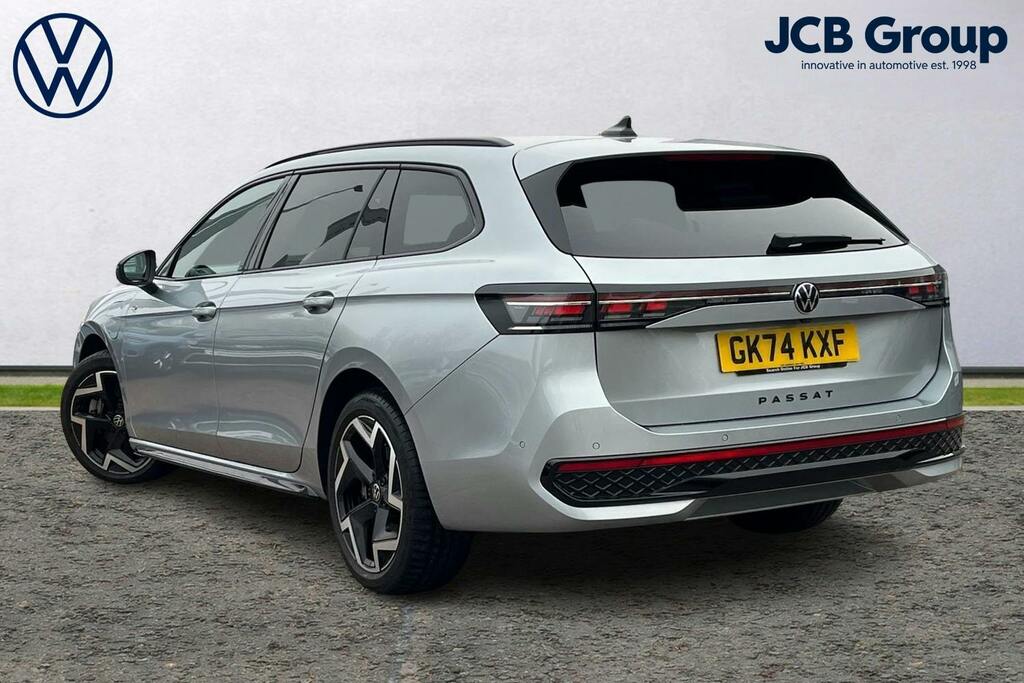 Volkswagen Passat 1.5 Tsi Ehybrid 19.7Kwh R-line Estate P Silver #3