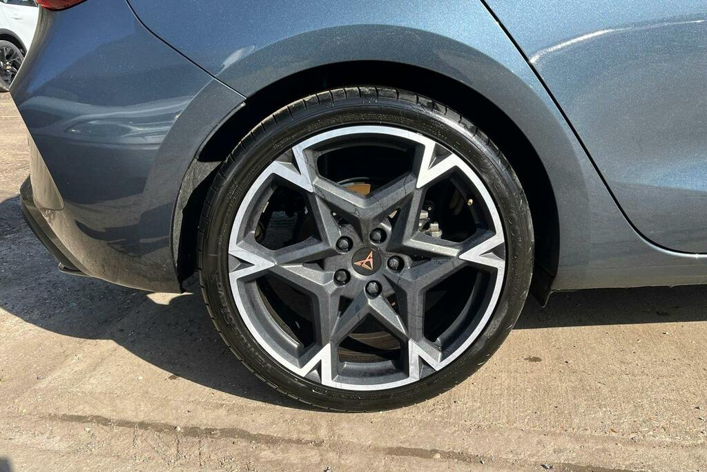 Cupra Leon 1.5 Tsi V2 Hatchback KY25HPV Grey #5