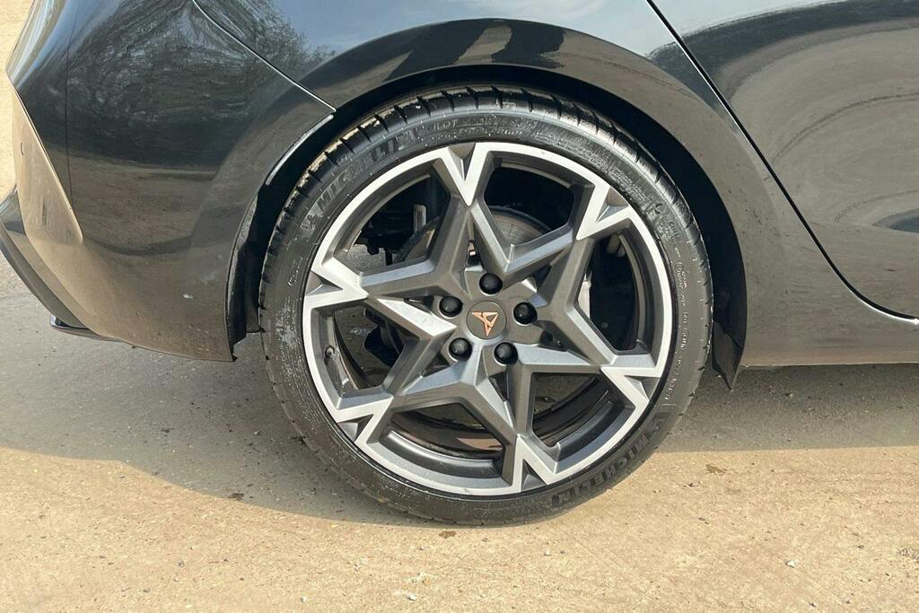 Cupra Leon 1.5 Tsi V2 Hatchback KS25TWD Black #5