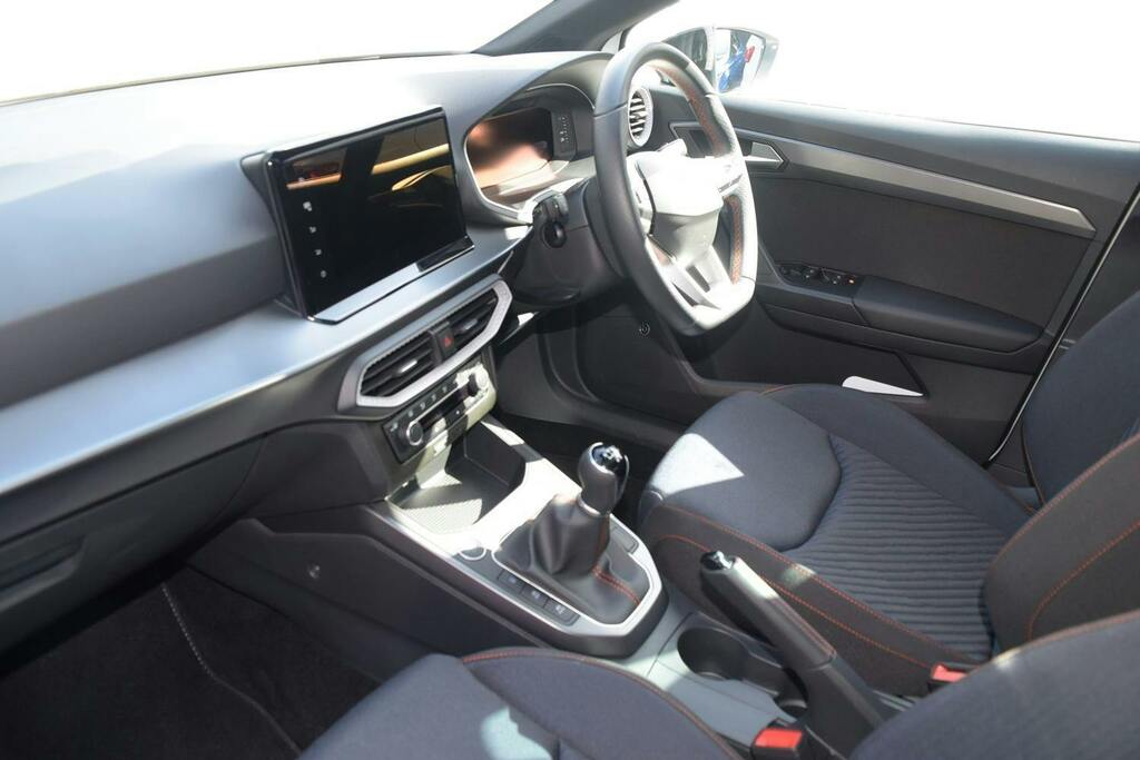 Seat Ibiza 1.0 Tsi Anniversary Limited Edition Hatchback YR74WSZ White #2
