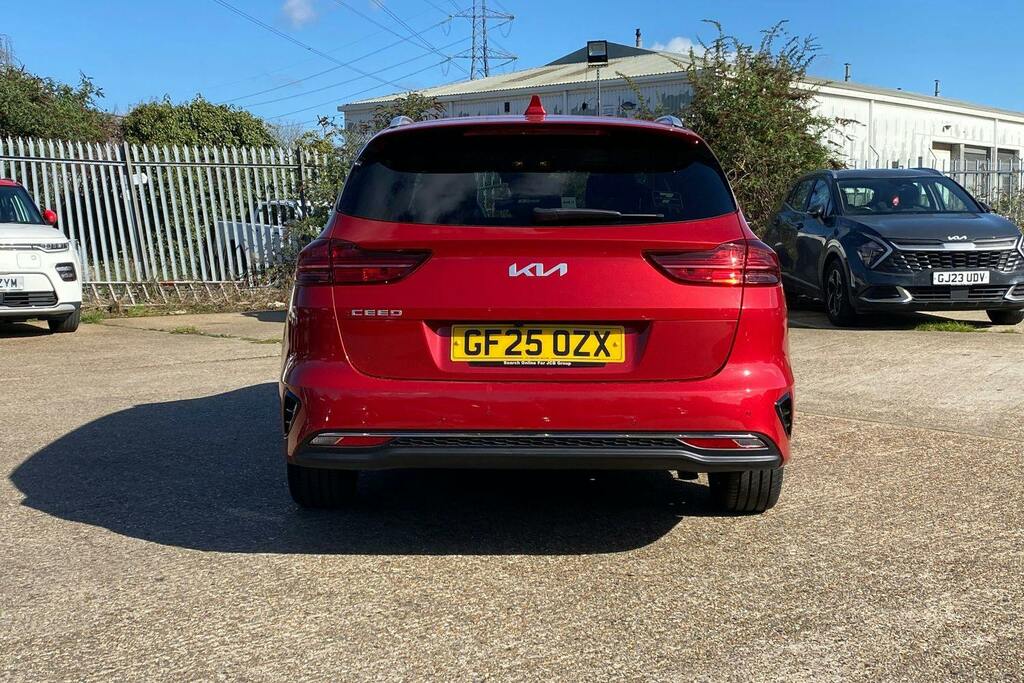 Kia Ceed 1.5 T Gdi 3 Sportswagon GF25OZX Red #5