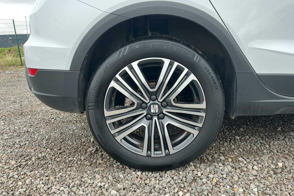 Seat Arona 1.0 Tsi Se Technology Suv Dsg GN75XYZ White #5
