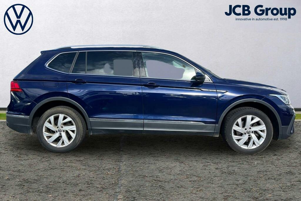 Volkswagen Tiguan Allspace 1.5 Tsi Life Suv Blue #4
