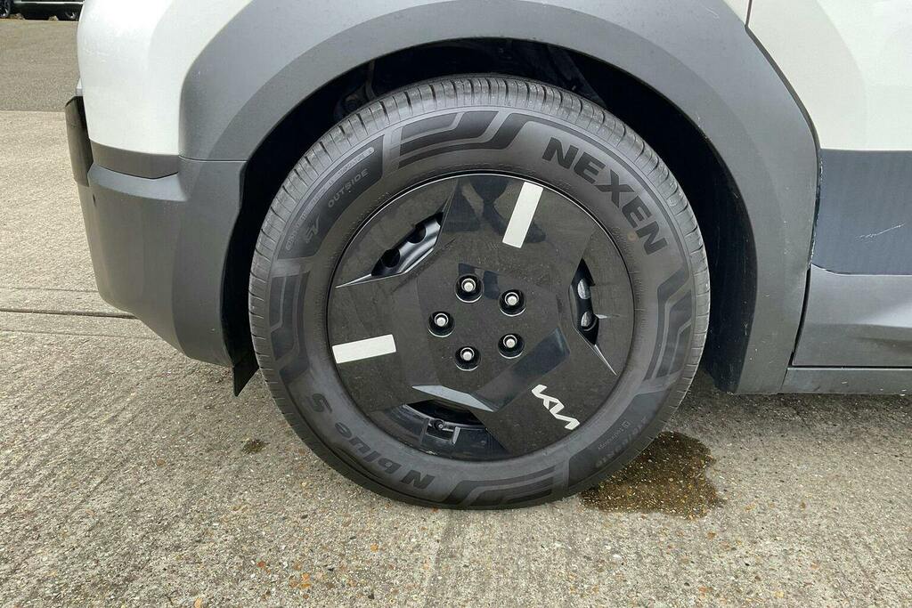 Kia PV5 Long Range 71.2Kwh Plus Cargo Panel Van Electr White #5