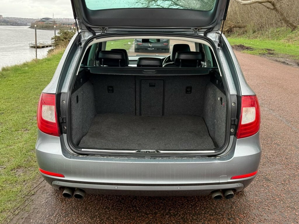 Skoda Superb 3.6L Elegance Grey #6