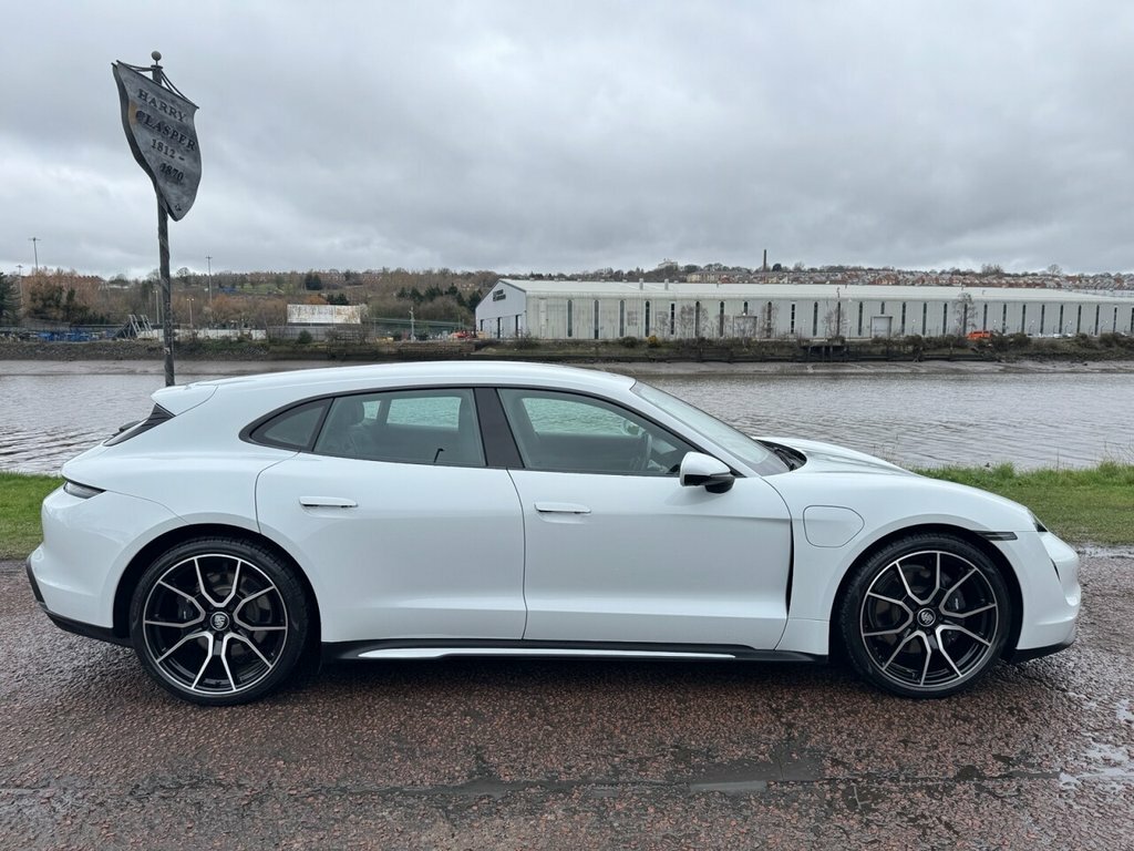 Porsche Taycan Estate SV23LHK White #4