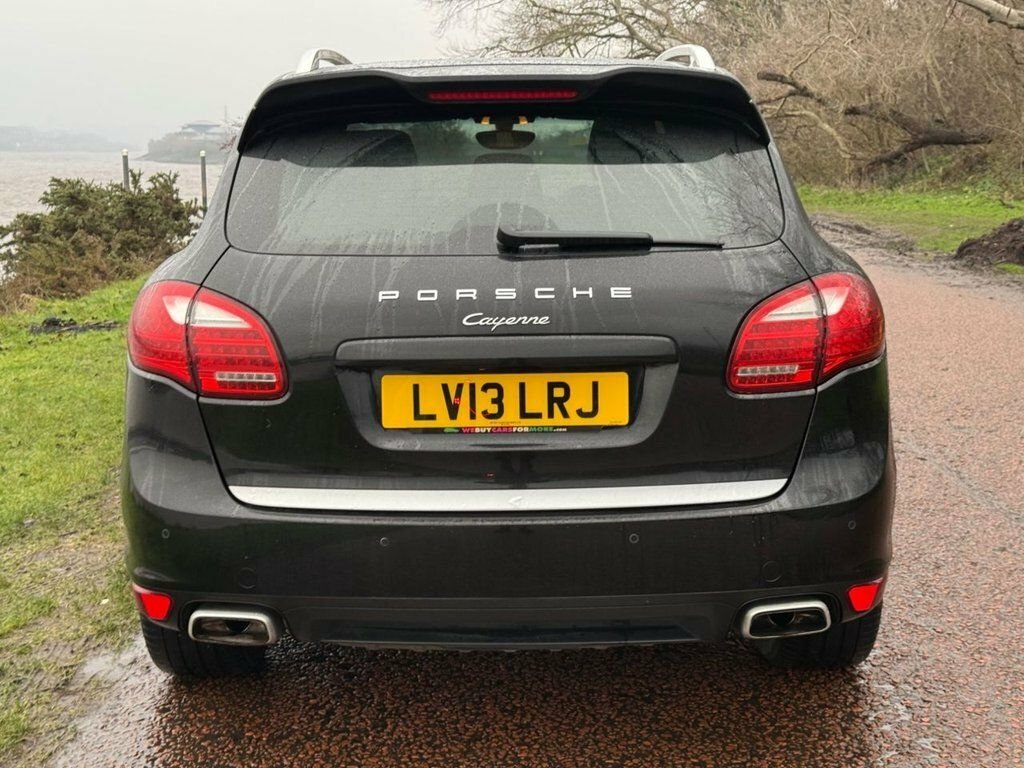 Porsche Cayenne Suv LV13LRJ Black #5
