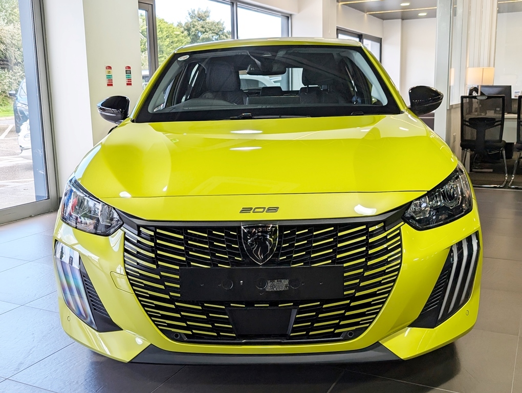 Peugeot 208 1.2 110Hp Allure Hybrid  Yellow #2