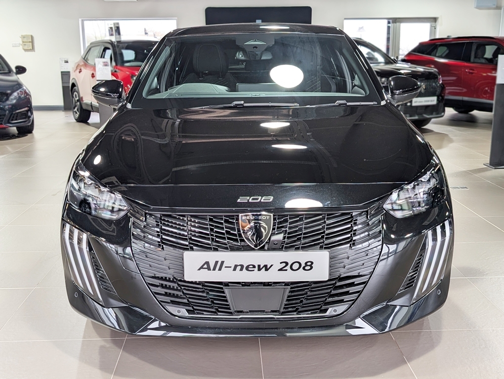 Peugeot 208 1.2 100Hp Gt Premium  Black #2