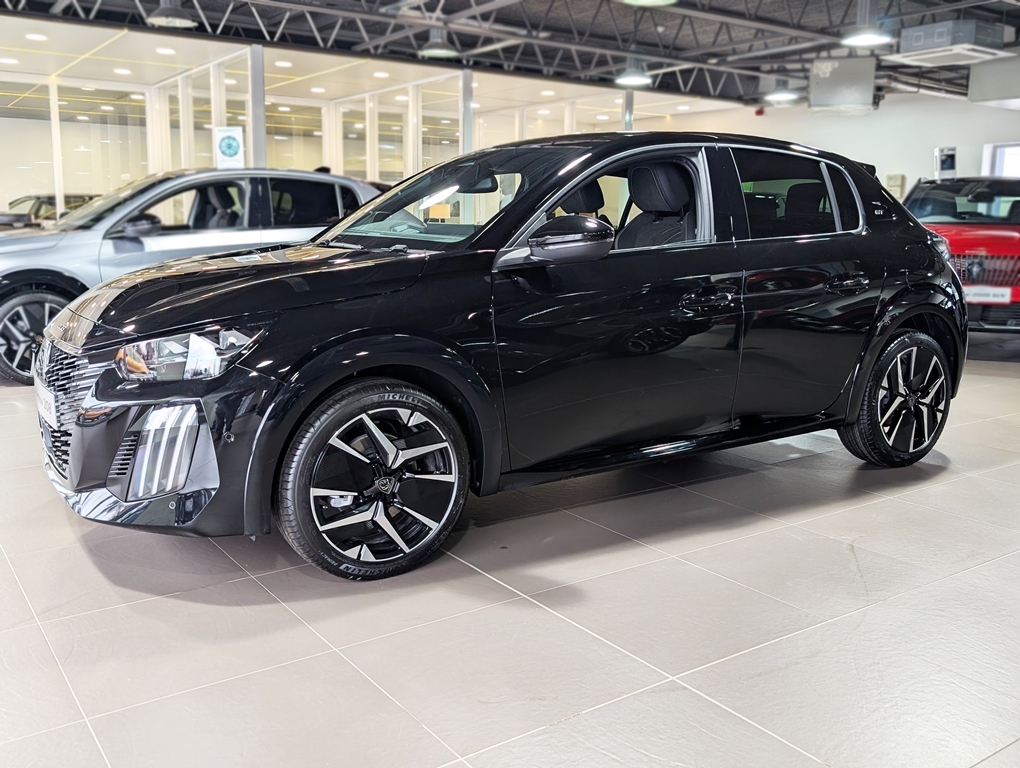 Peugeot 208 1.2 100Hp Gt Premium  Black #6