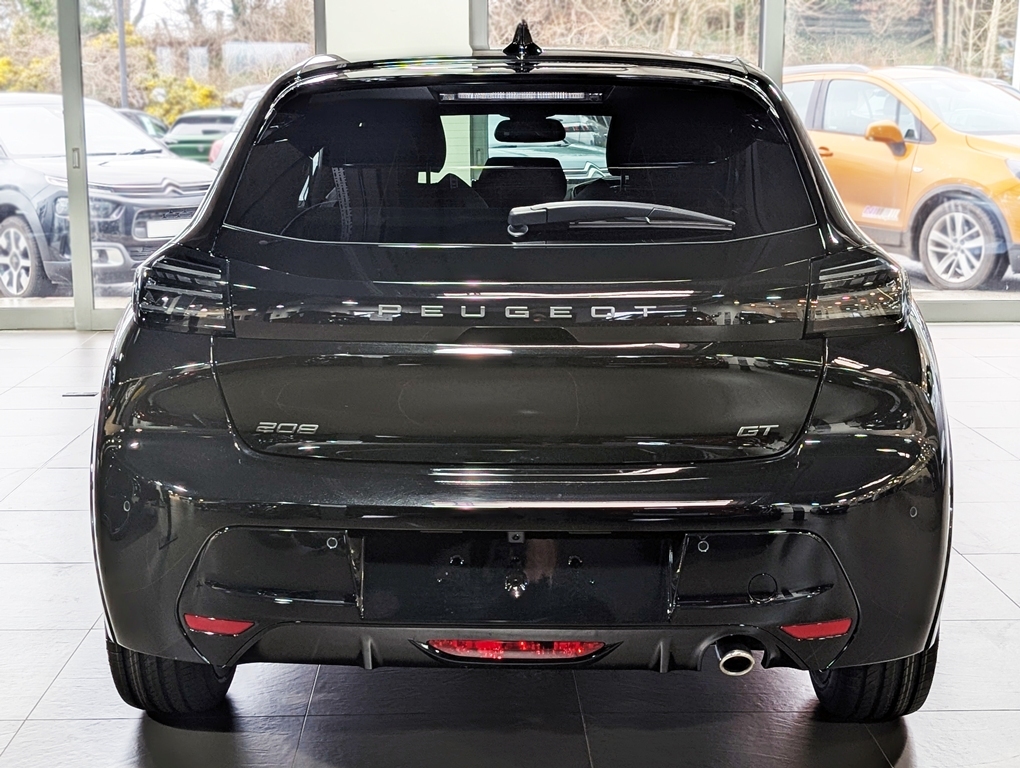 Peugeot 208 1.2 100Hp Gt Premium  Black #3