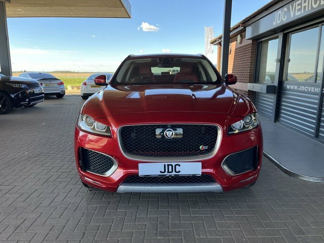 Jaguar F-Pace 2016 3.0 V6 S Suv Awd Euro 6 Ss CV66VFS Red #6