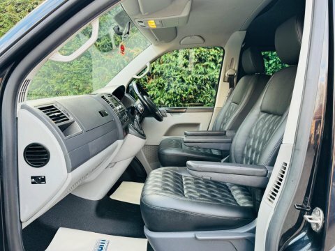 Volkswagen Transporter 2.0 Tdi Bluemotion YB14FWC Black #6